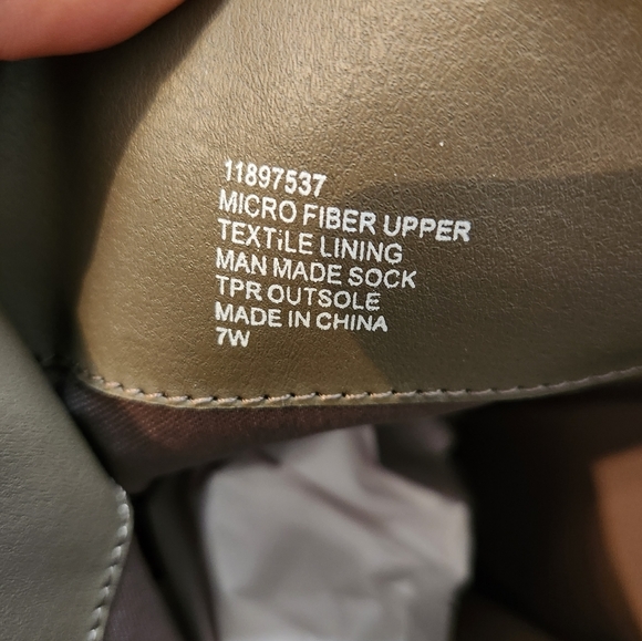 7 Wide Calf Torrid Tan Heeled Knee Boots - Picture 5 of 5